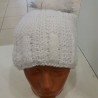 Дамска шапка, снимка 2 - Шапки - 17021509