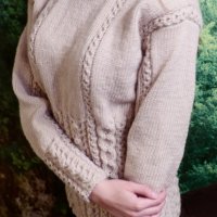 Ръчно плетена блуза с аранови елементи, снимка 3 - Блузи с дълъг ръкав и пуловери - 18815330