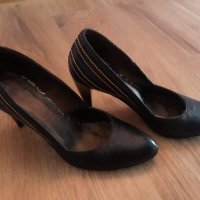 Обувки на ток-естествена кожа, снимка 3 - Дамски обувки на ток - 22708695