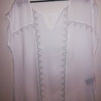 Блуза, снимка 1 - Тениски - 24549654