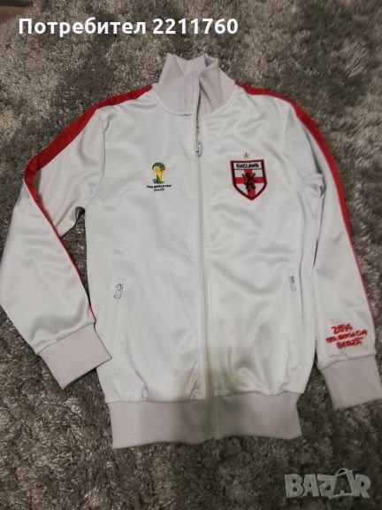 Суитчър England, снимка 1