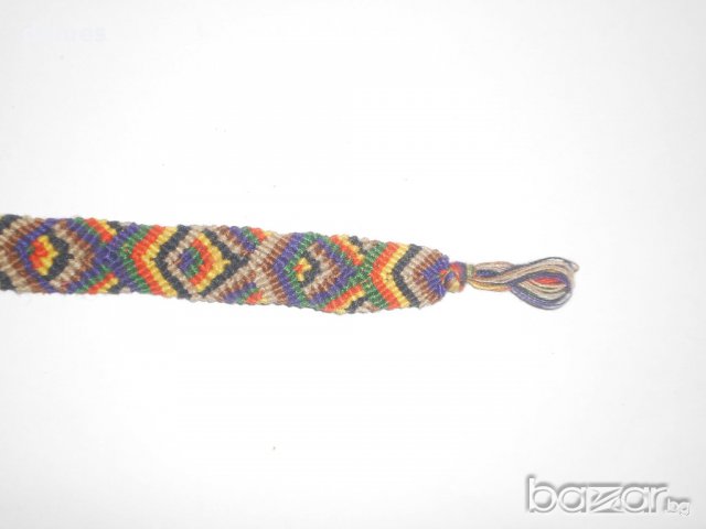 Ръчно плетена гривна с мексикански мотиви, снимка 5 - Гривни - 9068853