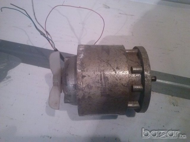 3 бр трифазни малки ел мотори + 1 монофазен, снимка 7 - Други машини и части - 14688394