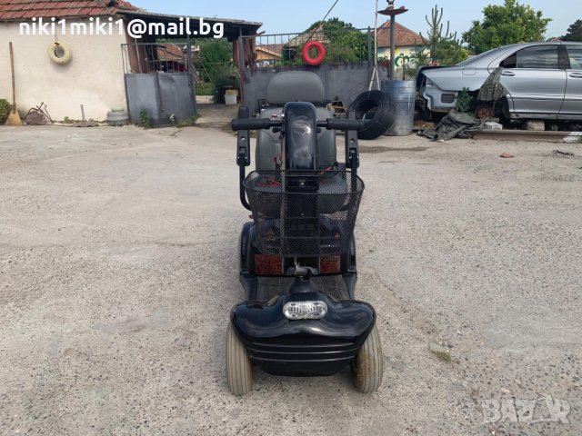 Скутер за трудно подвижни хора 