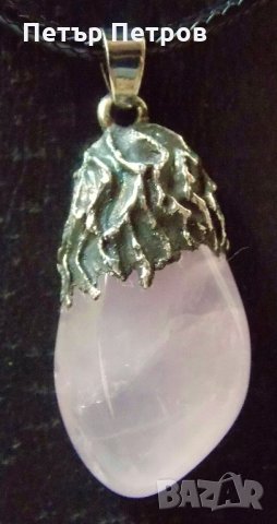 Дpyзи Естествен Розов кварц, снимка 3 - Колиета, медальони, синджири - 24369489