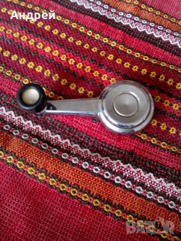 Манивела за стъкло