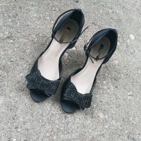 Чисто нови обувки с панделка  , снимка 3 - Дамски обувки на ток - 21969335