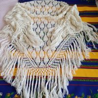 Плетен шал, снимка 1 - Шапки - 26048394