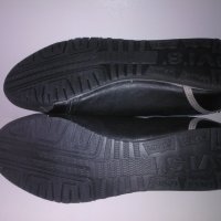 Levis оригинални обувки, снимка 5 - Маратонки - 24669377