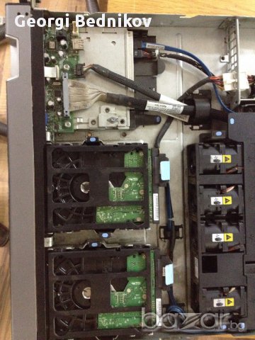  Сървър Dell Poweredge 300 Rack-mount server, снимка 7 - За дома - 12677678