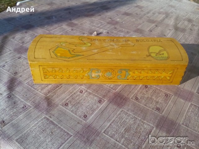 Дървена кутия,несесер, снимка 1 - Антикварни и старинни предмети - 20114780
