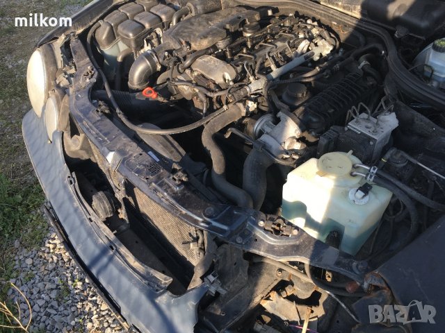 Е класа 2000г. 11 месец Фейслифт 2.2cdi дизел, снимка 14 - Автомобили и джипове - 21907762