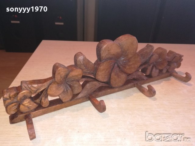 дървена закачалка с дърворезба-внос швеицария-42х13х8см, снимка 15 - Колекции - 20971433