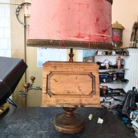 Стара настолна лампа дърво/месинг, снимка 1 - Антикварни и старинни предмети - 24645021