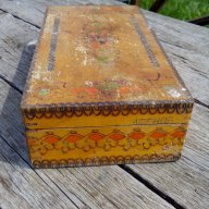 Стара дървена кутия, снимка 3 - Антикварни и старинни предмети - 18134544