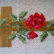 гоблени - кръст с рози и Мадоната , снимка 4 - Гоблени - 10749217