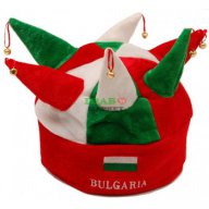 Цветна карнавална шапка в цветовете на българския трикольор. , снимка 2 - Шапки - 16199365