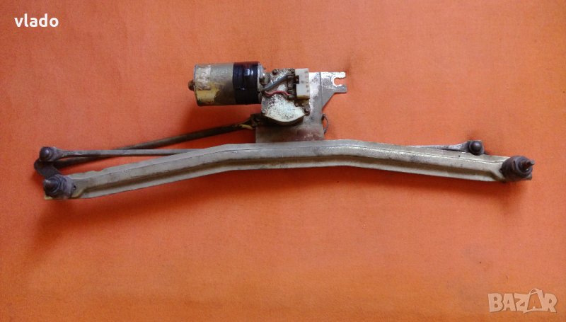 Механизъм с ел. мотор за предни чистачки, снимка 1