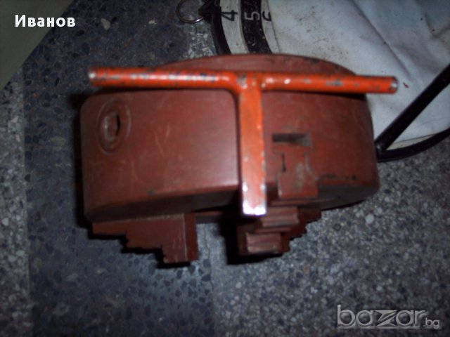 Универсал - патронник за струг и ключове за патронник продавам, снимка 2 - Стругове - 13964870