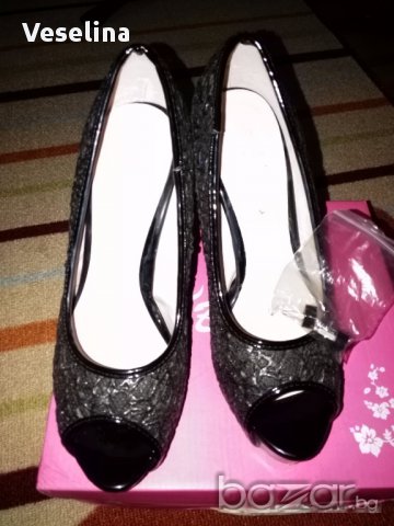 Обувки на висок ток, снимка 1 - Дамски обувки на ток - 17727266