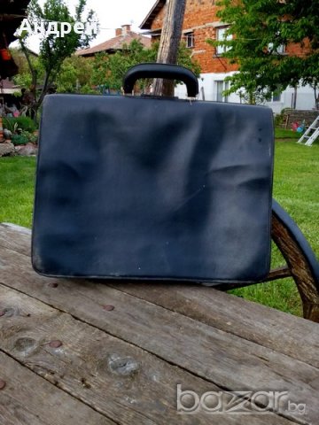 Стара кожена чанта, снимка 2 - Антикварни и старинни предмети - 18384802