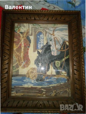 Гоблен "Коне на водопой" с масивна дървена рамка, снимка 7 - Гоблени - 22221501