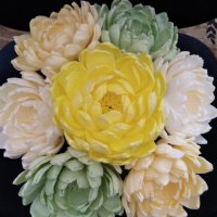 Цветя от хартия-Кълбести хризантеми, снимка 4 - Изкуствени цветя - 24676147
