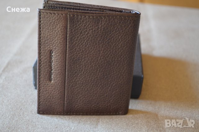 Piquadro Pulse Plus малък вертикален портфейл, снимка 3 - Портфейли, портмонета - 23021333