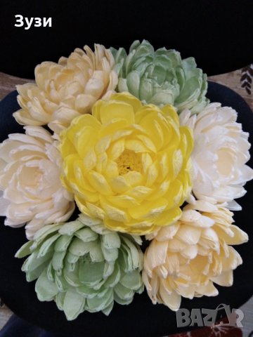 Цветя от хартия-Кълбести хризантеми, снимка 4 - Изкуствени цветя - 24676147