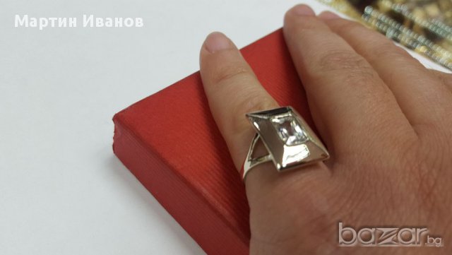 Златен пръстен-бяло злато, снимка 7 - Пръстени - 18033646