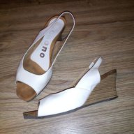 Бели, елегантни №37, снимка 2 - Дамски обувки на ток - 14045381