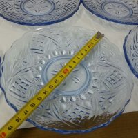 Стъклени чинии и поднос цветно синьо стъкло, снимка 2 - Антикварни и старинни предмети - 26194372