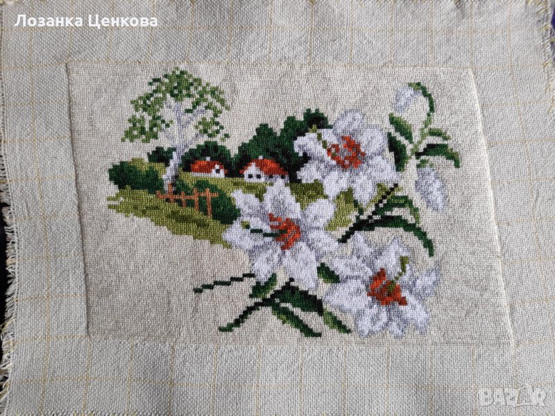 Продавам гоблен месец Май, снимка 1