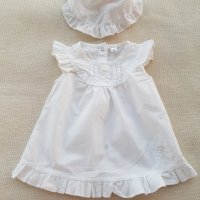 Бяла рокля и шапчица 0-3 месеца, снимка 3 - Бебешки рокли - 22676915