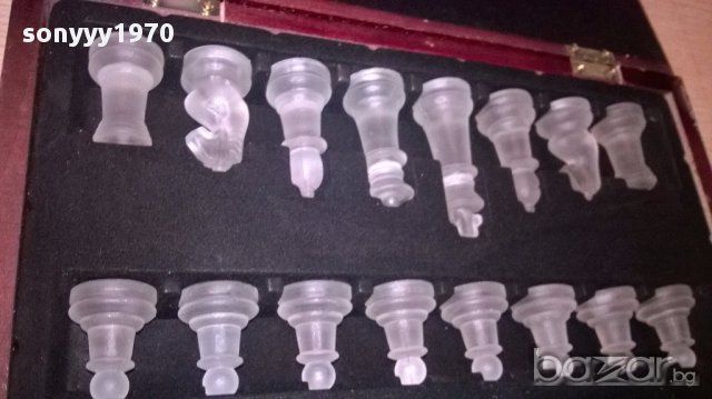 Нов стъклен шах в красива дървена кутия-внос швеицария, снимка 16 - Антикварни и старинни предмети - 16433354