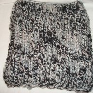 Дамски плетени шалове и ръкавици- Разпродажба, снимка 6 - Шапки - 9021669