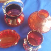 Червено стъклени красоти ваза, котле, пепелник от един сет, снимка 9 - Декорация за дома - 26155942