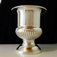 Посребрена ваза Ампир,шампаниера., снимка 1 - Антикварни и старинни предмети - 25951418