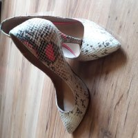 Bershka, снимка 6 - Дамски обувки на ток - 21495908