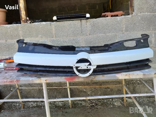 Решетка за Opel Astra H  2005/2006, снимка 5 - Части - 25257314
