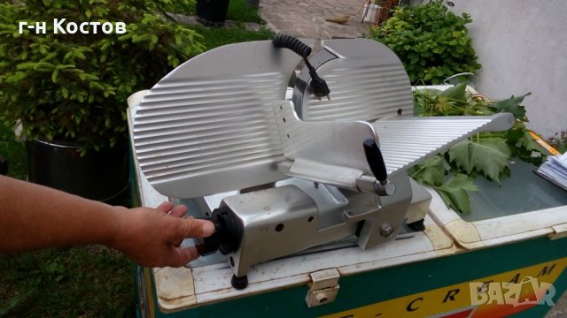 1.Колбасорезачка Професионална от неръждавейка  Испания Вт. Употреба  със нож ф – 22 см. Цена – 450л, снимка 2 - Обзавеждане за заведение - 21655565
