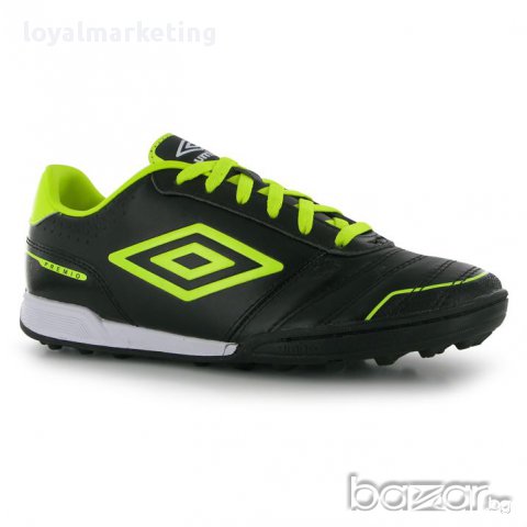 Оригинални футболни обувки, тип стоножка Umbro Premio, номера 36,5, 38 и 38,5, 08806, снимка 1 - Детски маратонки - 15337172