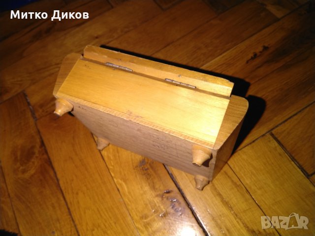 Дървена кутия две осмици от соца, снимка 3 - Декорация за дома - 24142955