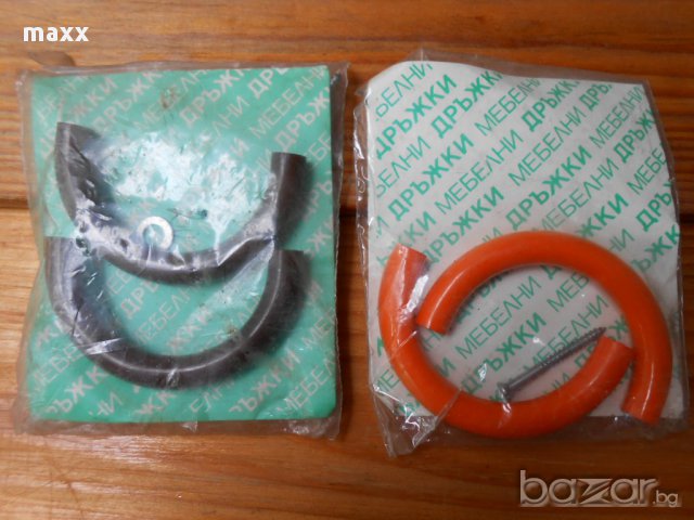 Дръжки за мебели пластмаса , снимка 1