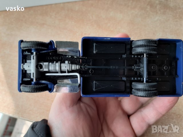 Корги 1:50-2500 БРОЙКИ,сертификат,перфектен, снимка 6 - Колекции - 23669716