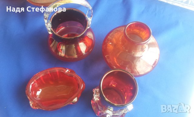 Червено стъклени красоти ваза, котле, пепелник от един сет, снимка 9 - Декорация за дома - 26155942
