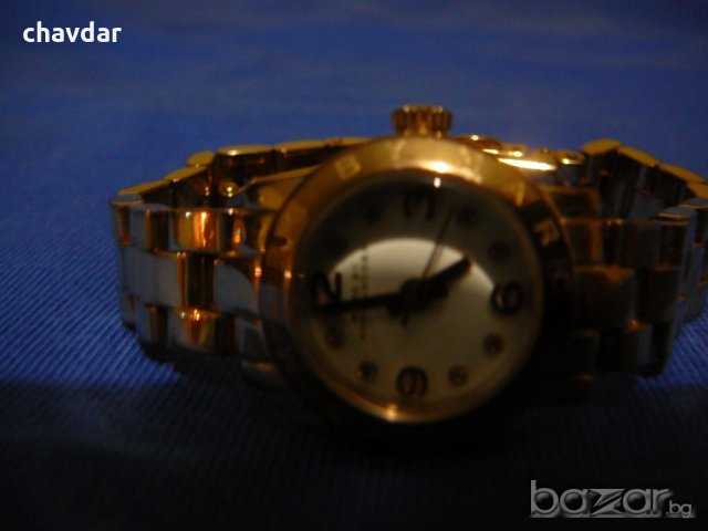 Дамски Часовник-Marc Jacobs, снимка 2 - Дамски - 19777719