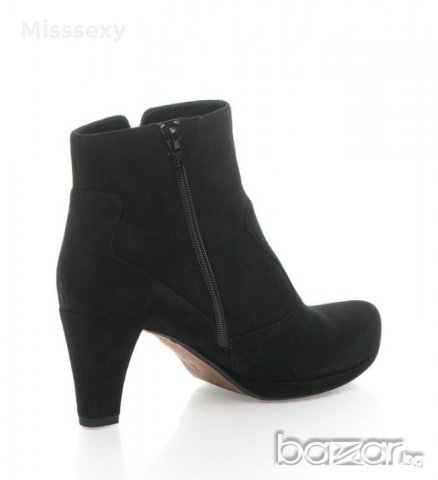 ПРОМО 🍊 CLARKS 🍊 Дамски черни боти от ест. велур CLARKS ARTISAN 35½ и 36 номер нови с кутия, снимка 10 - Дамски боти - 20635639