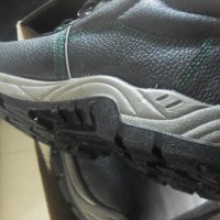 промо-Защитни обувки Аlmeria от 100% естествена кожа с предпазно бомбе., снимка 8 - Мъжки боти - 19586577