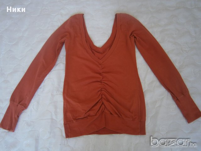 Дамска блуза на Бершка с гол гръб - М размер, снимка 6 - Блузи с дълъг ръкав и пуловери - 12304461